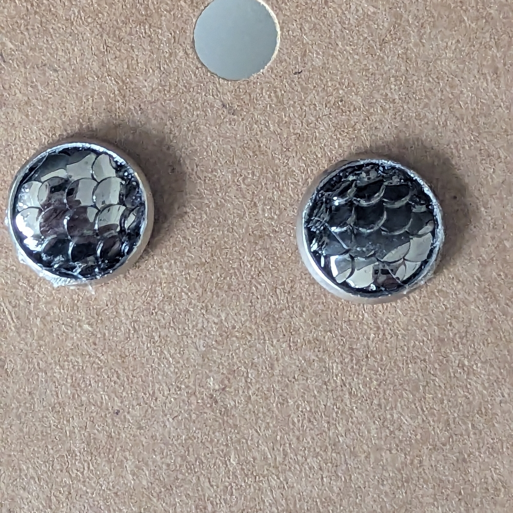 Black mermaid scale stud earrings